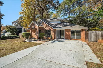 2001 Hunters Cove Drive, Lawrenceville, GA 30044 - Photo 3