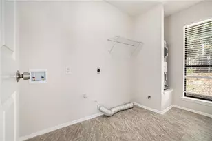 2001 Hunters Cove Dr, Lawrenceville, GA 30044 - Photo 15