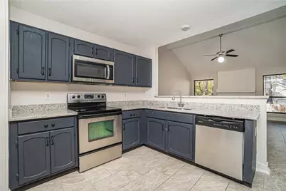 2001 Hunters Cove Drive, Lawrenceville, GA 30044 - Photo 13