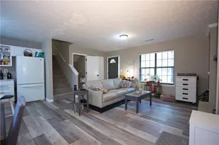 4685 Barnes Ct, Loganville, GA 30052 - Photo 5