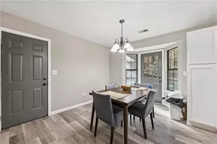 4685 Barnes Ct, Loganville, GA 30052 - Photo 9