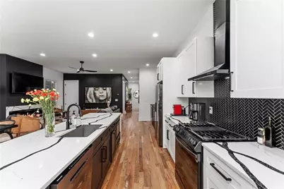 210 Locust Street NE, Atlanta, GA 30317 - Photo 15