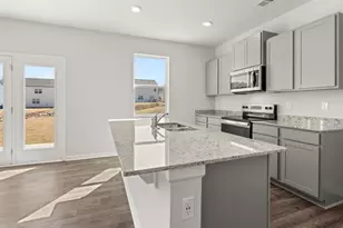 8224 Elkhorn Dr, Fairburn, GA 30213 - Photo 7