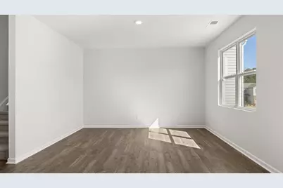 8224 Elkhorn Drive, Fairburn, GA 30213 - Photo 13