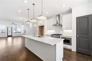 3170 Bennett Crk Ln, Suwanee, GA 30024 - Photo 9