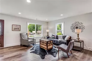 1328 Gus Thornhill Jr Dr, East Point, GA 30344 - Photo 9