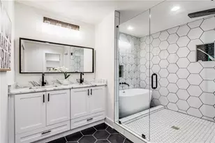 1328 Gus Thornhill Jr Dr, East Point, GA 30344 - Photo 23