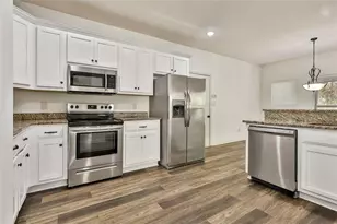 30 Camden Cir, Newnan, GA 30265 - Photo 13