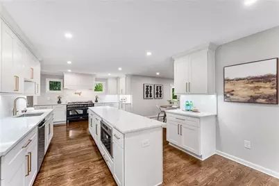 4942 Lakeland Woods Court, Dunwoody, GA 30338 - Photo 21