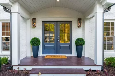 4942 Lakeland Woods Court, Dunwoody, GA 30338 - Photo 9