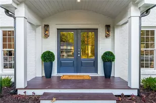 4942 Lakeland Woods Ct, Dunwoody, GA 30338 - Photo 9