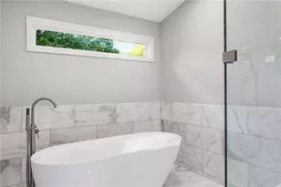 4942 Lakeland Woods Ct, Dunwoody, GA 30338 - Photo 35