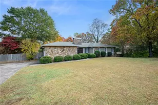 127 Windsor Dr, Calhoun, GA 30701 - Photo 1