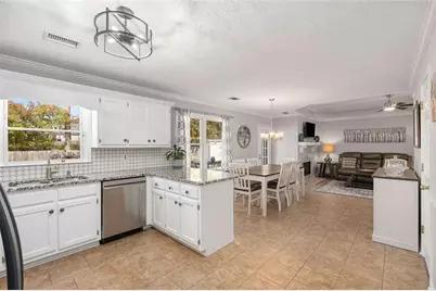 900 Burning Bush Drive, Loganville, GA 30052 - Photo 9