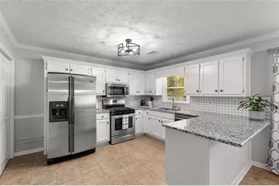 900 Burning Bush Drive, Loganville, GA 30052 - Photo 11