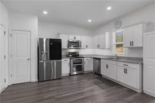 300 Hyde Pk, Winder, GA 30680 - Photo 11