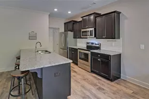 241 Huntington Manor Ct, Cornelia, GA 30531 - Photo 11