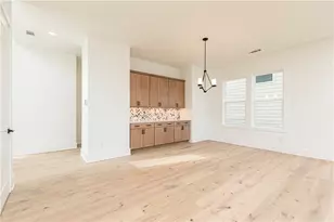 1095 Winding Br Dr, Canton, GA 30114 - Photo 5