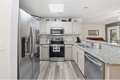 59 Akers Lake Dr, Moreland, GA 30259 - Photo 11