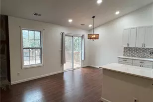 1260 Della Way, Lawrenceville, GA 30043 - Photo 15