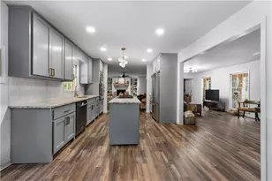 13 E Lakeshore Dr SE, Rome, GA 30161 - Photo 11