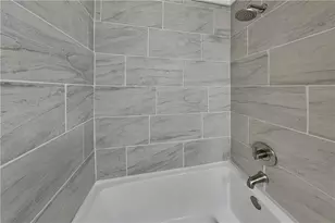 6072 Devonshire Dr, Flowery Branch, GA 30542 - Photo 19