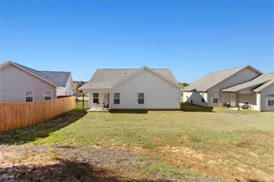 199 Red Tail Cir, Byron, GA 31008 - Photo 5