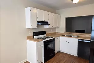 1225 Oakplace Dr SW, Marietta, GA 30008 - Photo 3