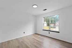 6265 Gemstone Ct, Atlanta, GA 30349 - Photo 25