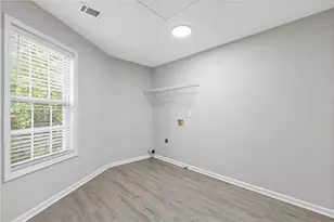 285 Camden Park Dr, Lawrenceville, GA 30046 - Photo 29