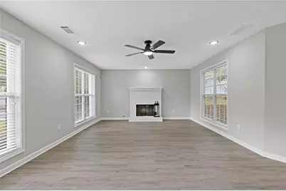 285 Camden Park Drive, Lawrenceville, GA 30046 - Photo 5