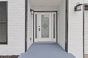 285 Camden Park Dr, Lawrenceville, GA 30046 - Photo 3