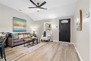 118 Perry St, Monroe, GA 30655 - Photo 5