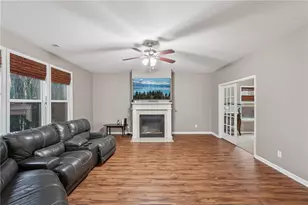 6015 Thrasher Ct, Cumming, GA 30028 - Photo 15