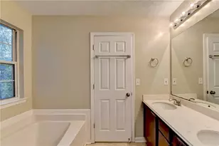 840 Melrose Park Pl, Lawrenceville, GA 30044 - Photo 31