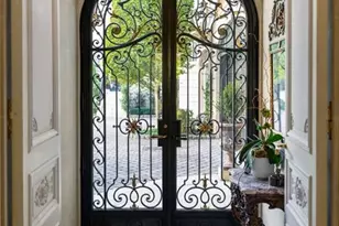 2288 Peachtree Rd NW, Atlanta, GA 30305 - Photo 3