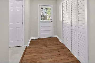 475 Center Hill Avenue NW, Atlanta, GA 30318 - Photo 17