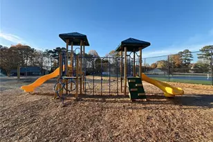 565 Paris Dr, Lawrenceville, GA 30043 - Photo 45