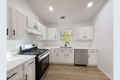 565 Paris Drive, Lawrenceville, GA 30043 - Photo 19