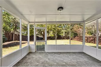 300 Carrington Way, Canton, GA 30115 - Photo 5