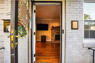 1333 E 52nd St, Savannah, GA 31404 - Photo 3