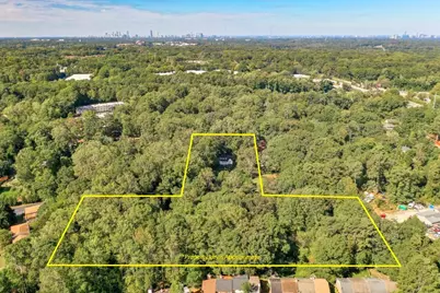 819 Northern Avenue, Clarkston, GA 30021 - Photo 1