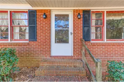 289 Bell Avenue, Hoschton, GA 30548 - Photo 3