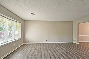 434 High Creek Trce, Roswell, GA 30076 - Photo 5