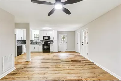 122 Capitol Avenue, Winder, GA 30680 - Photo 9