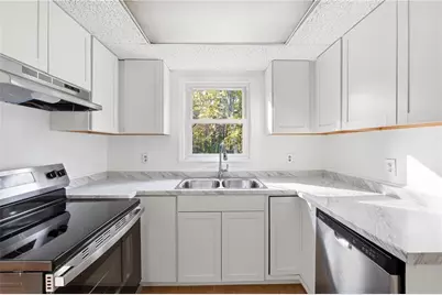 6917 Laurelwood Drive, Douglasville, GA 30135 - Photo 9