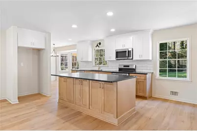 2851 Dale Drive, Marietta, GA 30068 - Photo 9