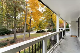 620 Spalding Dr, Sandy Springs, GA 30328 - Photo 11