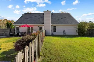 2650 Harbins Mill Dr, Dacula, GA 30019 - Photo 11