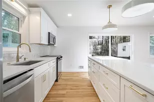 3656 Mt Vernon Dr, Atlanta, GA 30344 - Photo 15